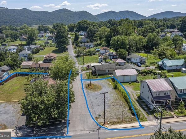 136 DARROWS LANE, CRESAPTOWN, MD 21502