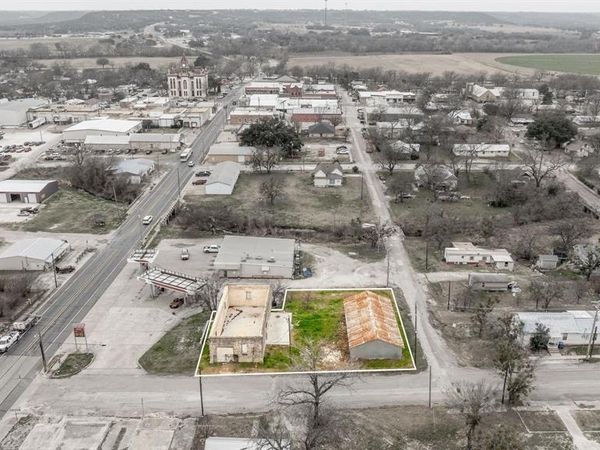 108 N Hill, Meridian, TX 76665