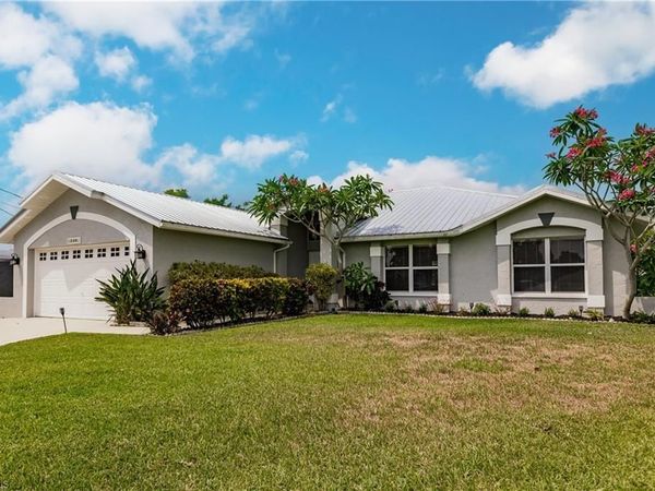 330 Bamboo DR, NORTH FORT MYERS, FL 33917