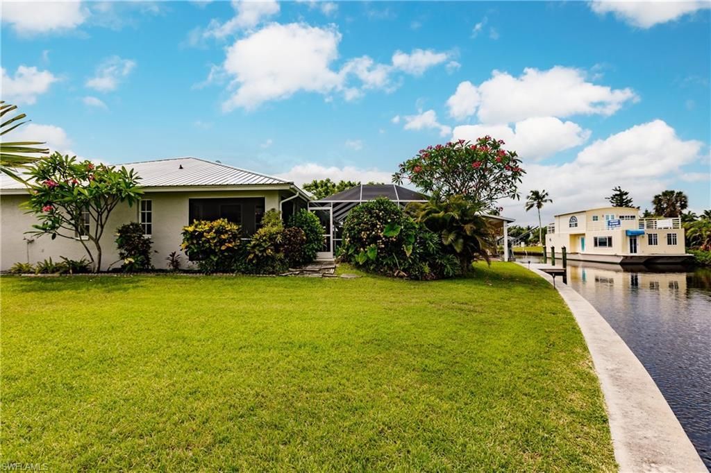 330 Bamboo Dr, North Fort Myers, FL 33917 Photo