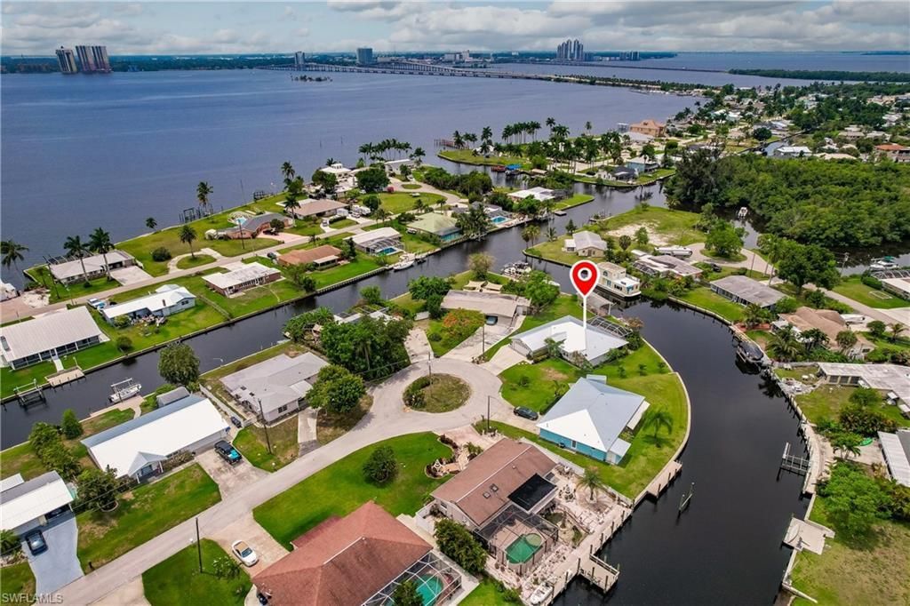 330 Bamboo Dr, North Fort Myers, FL 33917 Photo