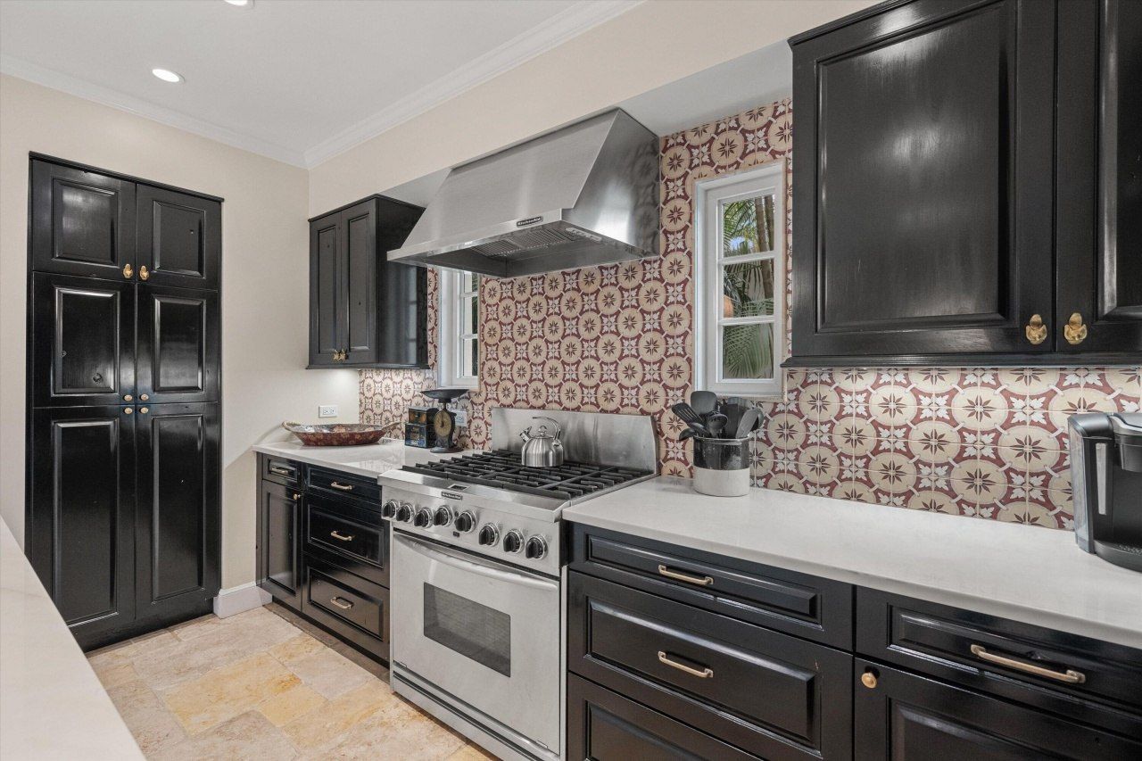 2411 Aravale Road, West Palm Beach, FL 33401 Photo