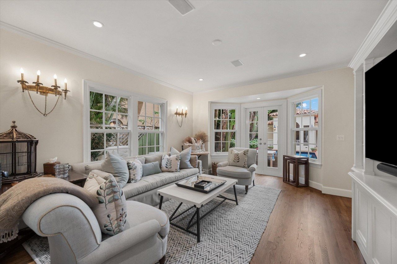 2411 Aravale Road, West Palm Beach, FL 33401 Photo