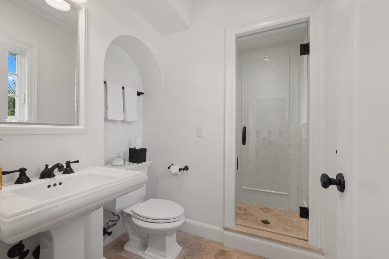 2411 Aravale Road, West Palm Beach, FL 33401 Photo