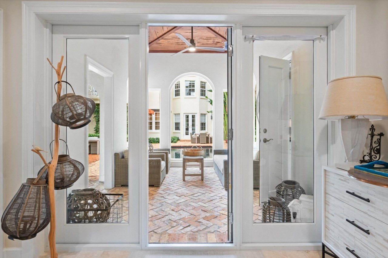 2411 Aravale Road, West Palm Beach, FL 33401 Photo