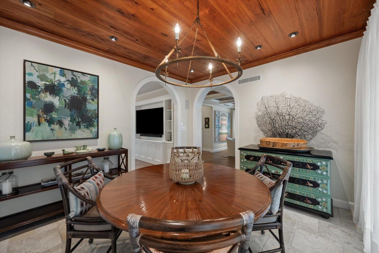 2411 Aravale Road, West Palm Beach, FL 33401 Photo