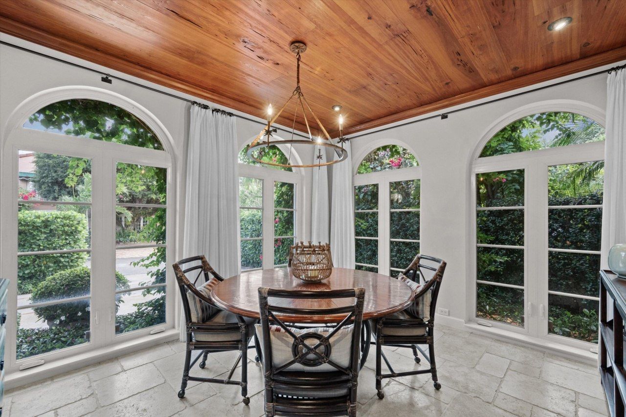 2411 Aravale Road, West Palm Beach, FL 33401 Photo