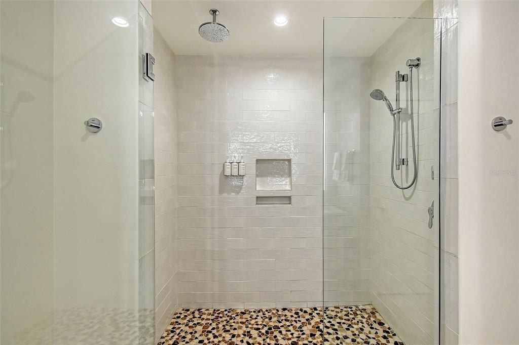 5325 Marina Drive, Unit 431, Bradenton Beach, FL 34217 Photo