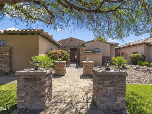 9869 E DAVENPORT Drive, Scottsdale, AZ 85260