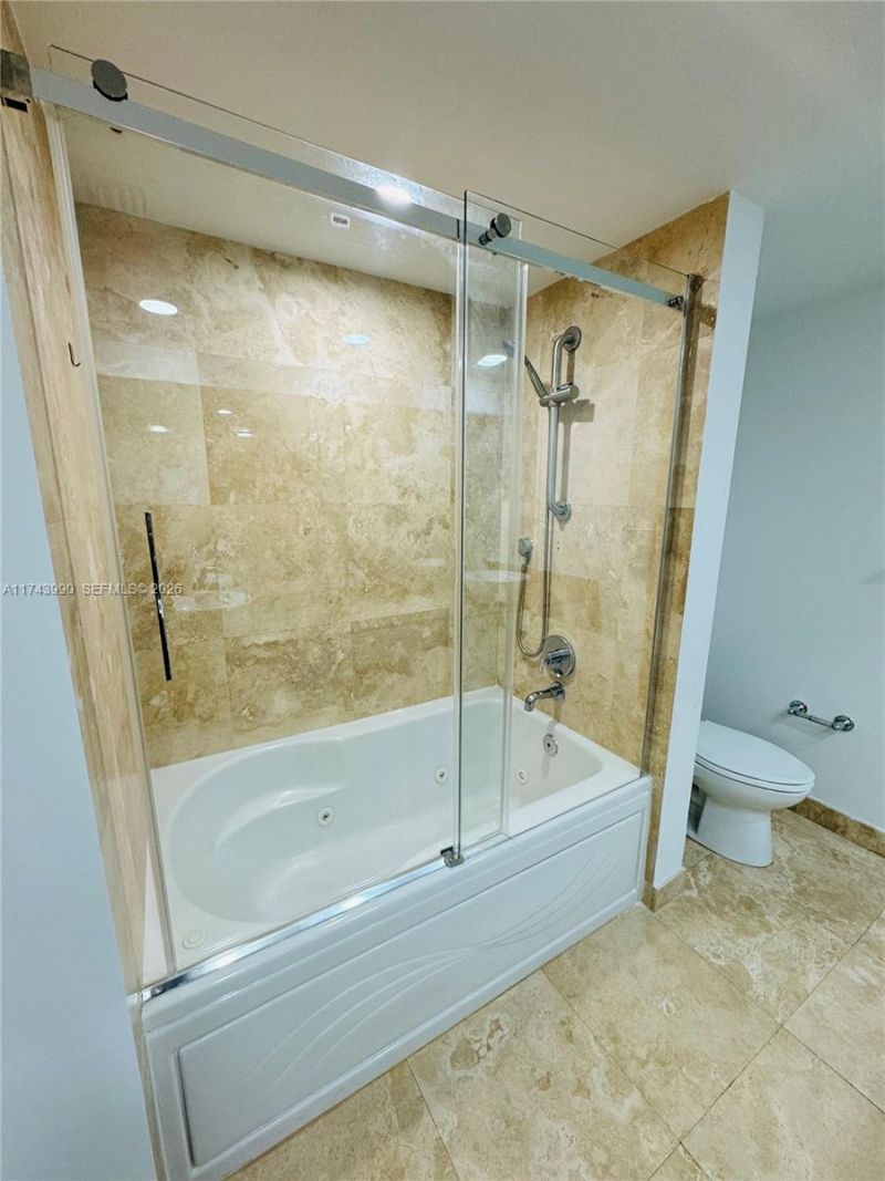 41 SE 5th St, Unit 808, Miami, FL 33131 Photo