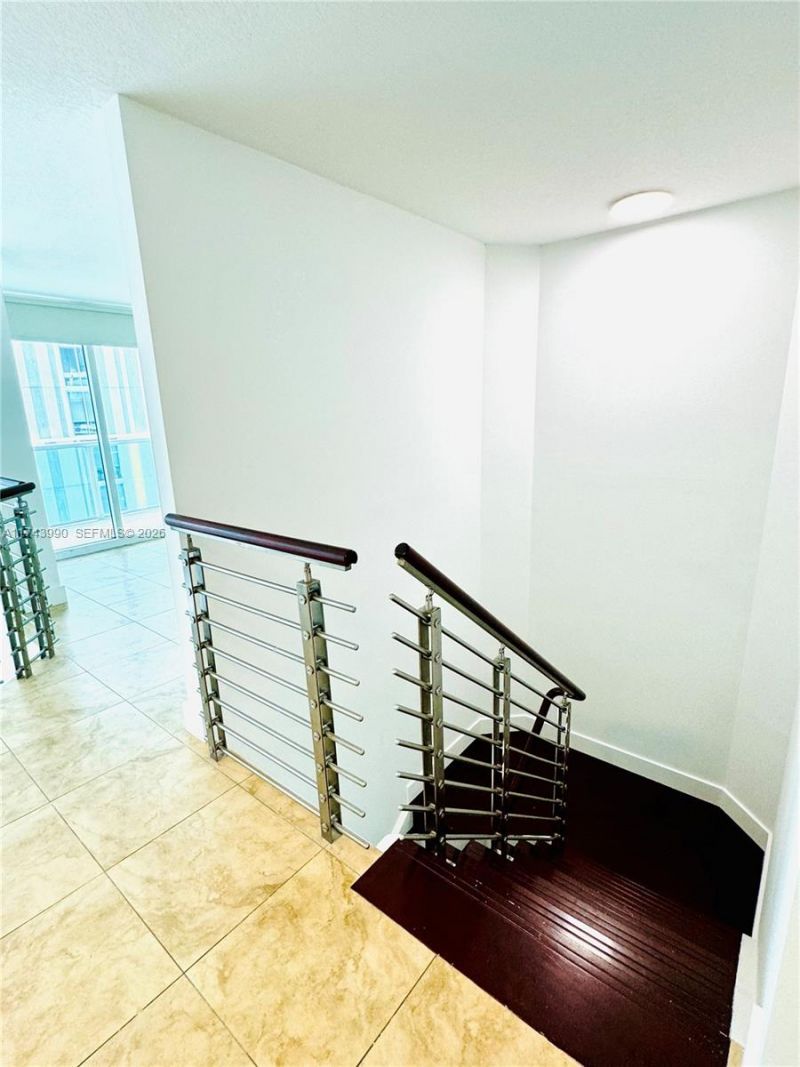 41 SE 5th St, Unit 808, Miami, FL 33131 Photo