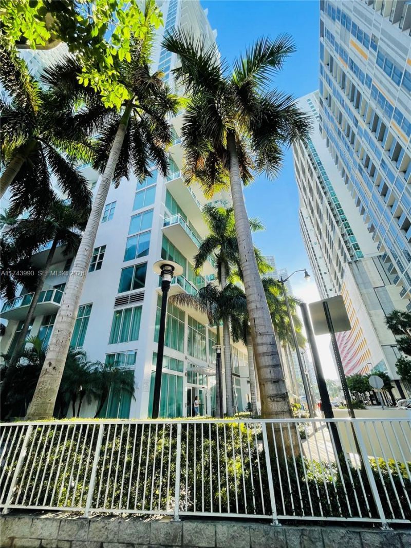 41 SE 5th St, Unit 808, Miami, FL 33131 Photo