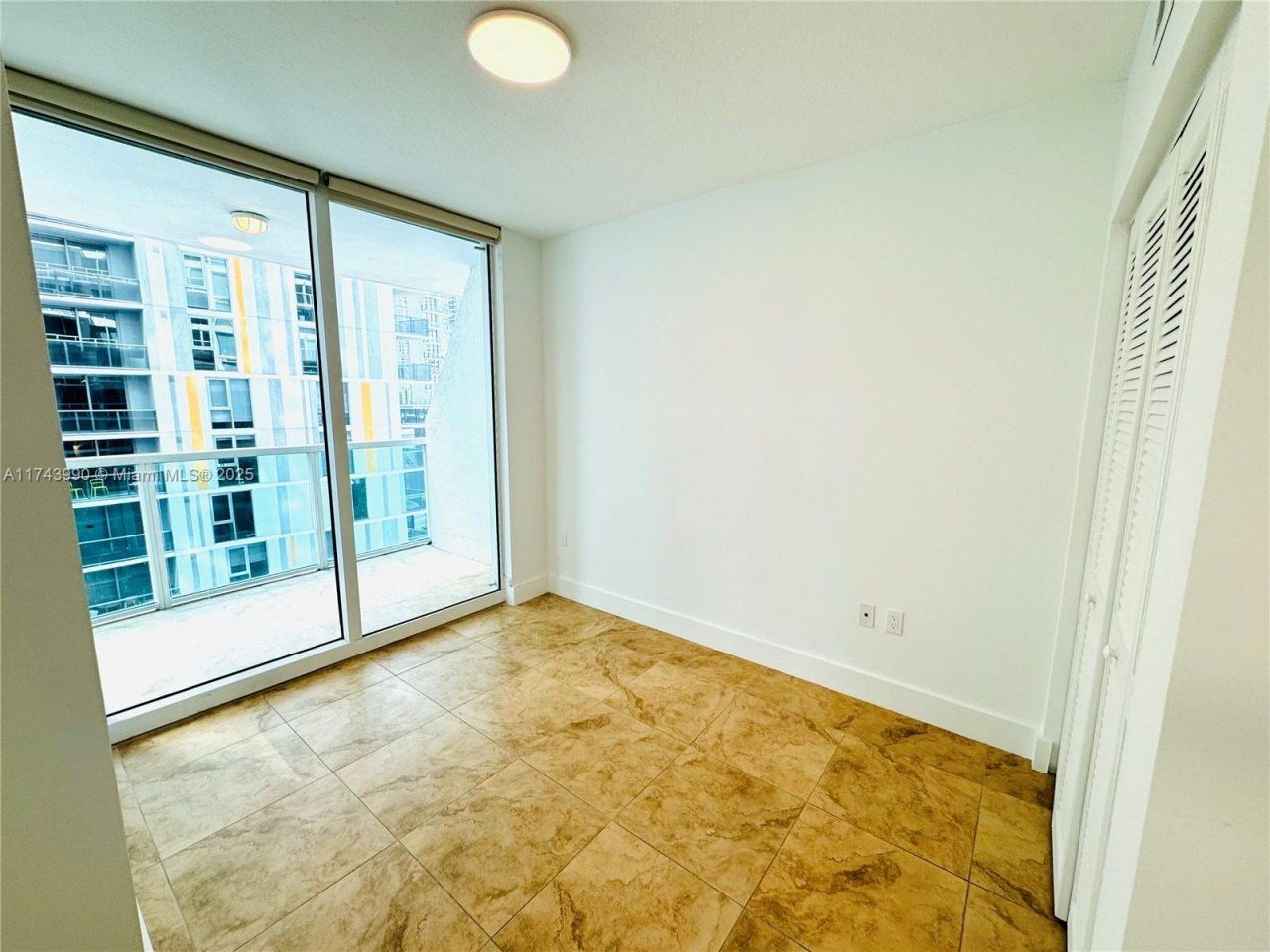 41 SE 5th St, Unit 808, Miami, FL 33131 Photo