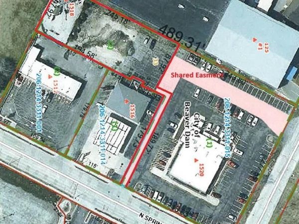 1518 N Spring Street, Beaver Dam, WI 53916