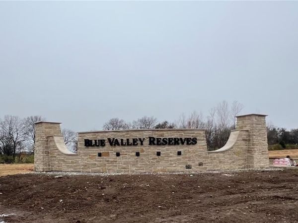 20111 Delmar Street, Stilwell, KS 66085