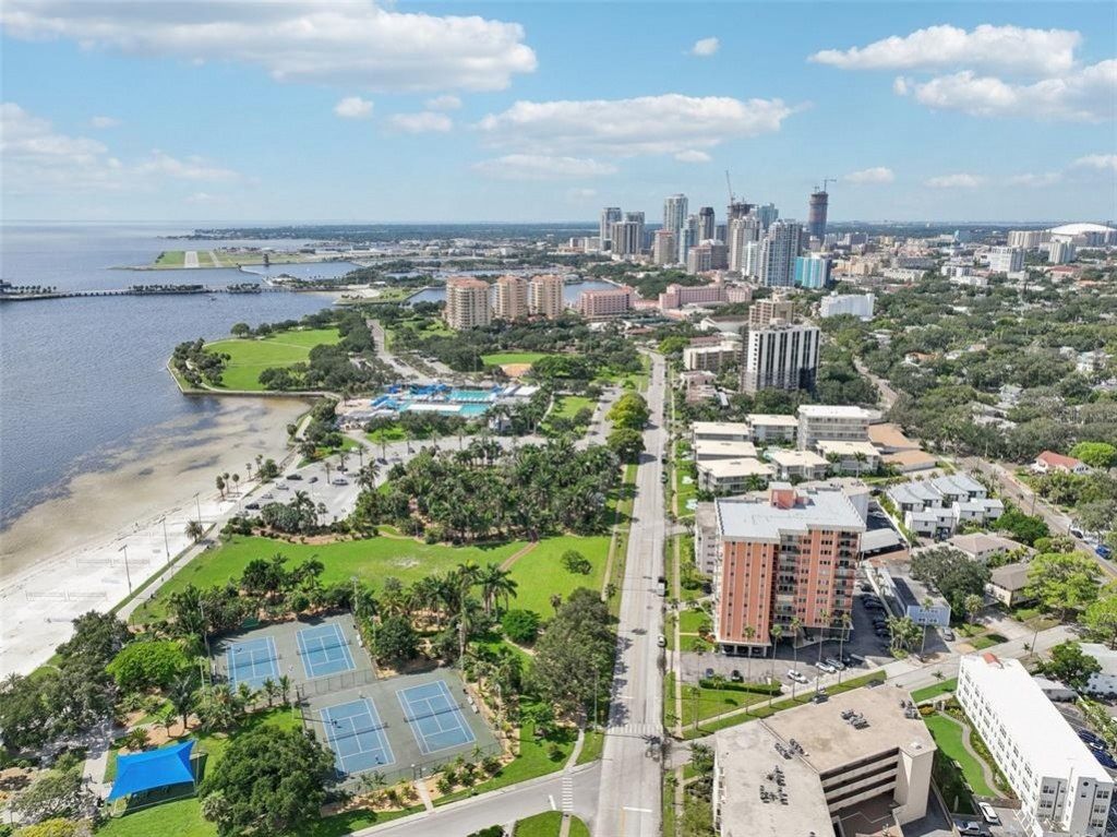 1120 N Shore Drive Ne, Unit 903, Saint Petersburg, FL 33701 Photo