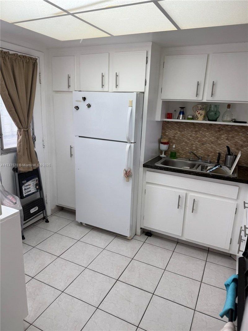 18555 NE 14th Ave, Unit 618, Miami, FL 33179 Photo
