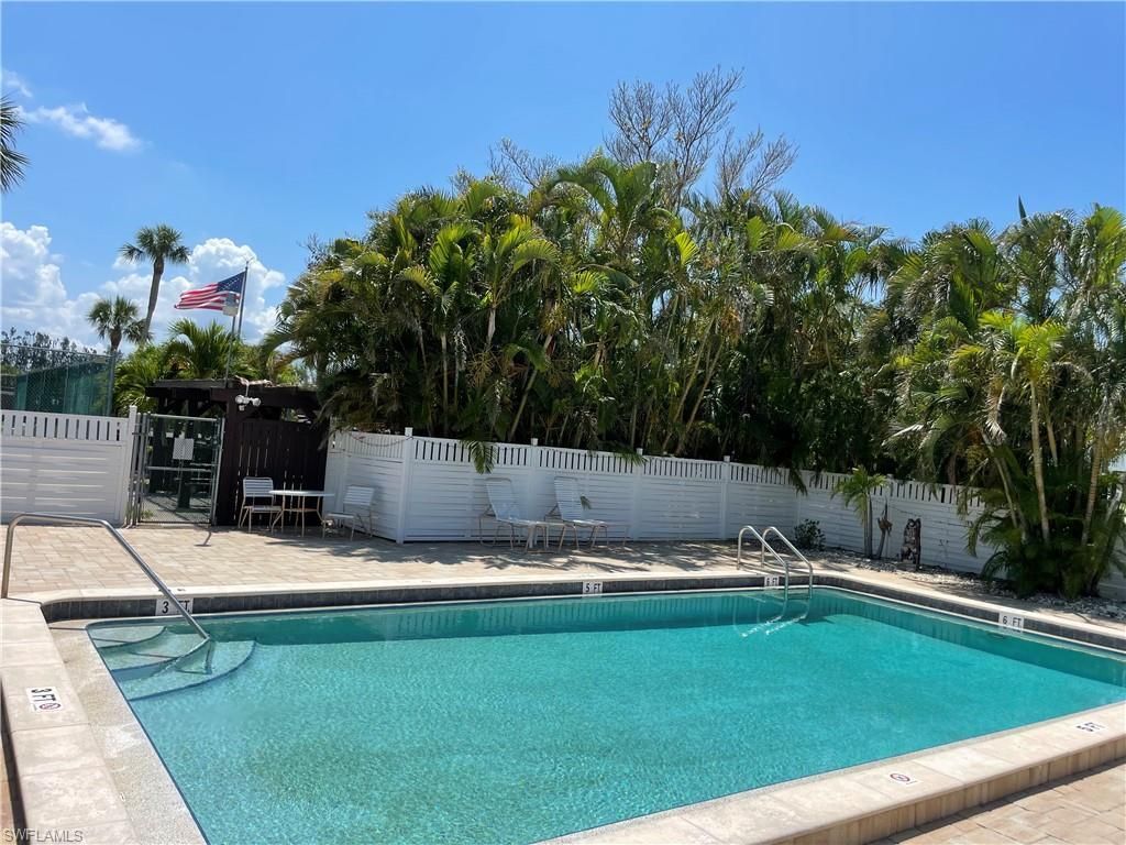 16211 Dublin Cir, Unit E201, Fort Myers, FL 33908 Photo
