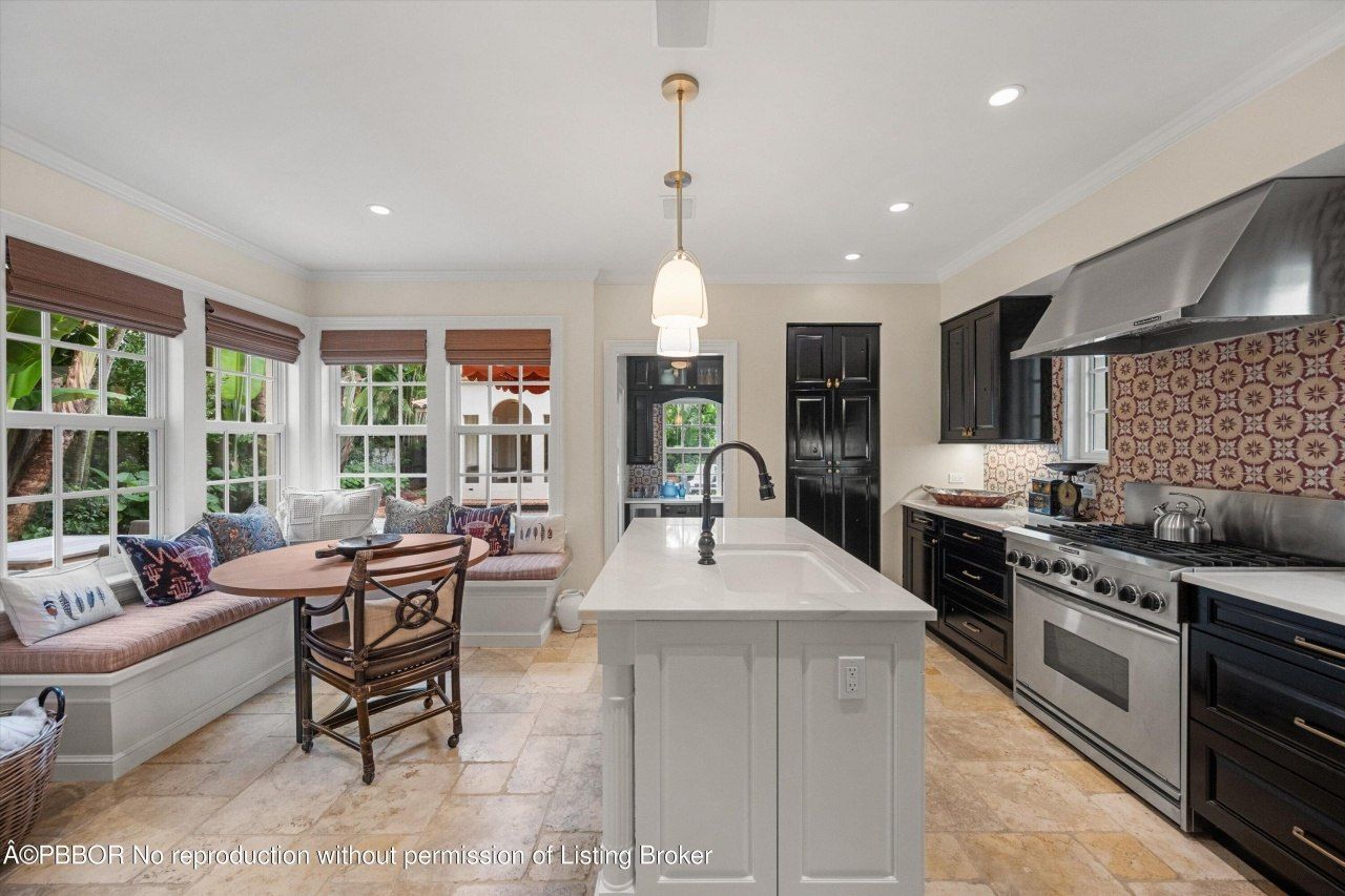 2411 Aravale Road, West Palm Beach, FL 33401 Photo