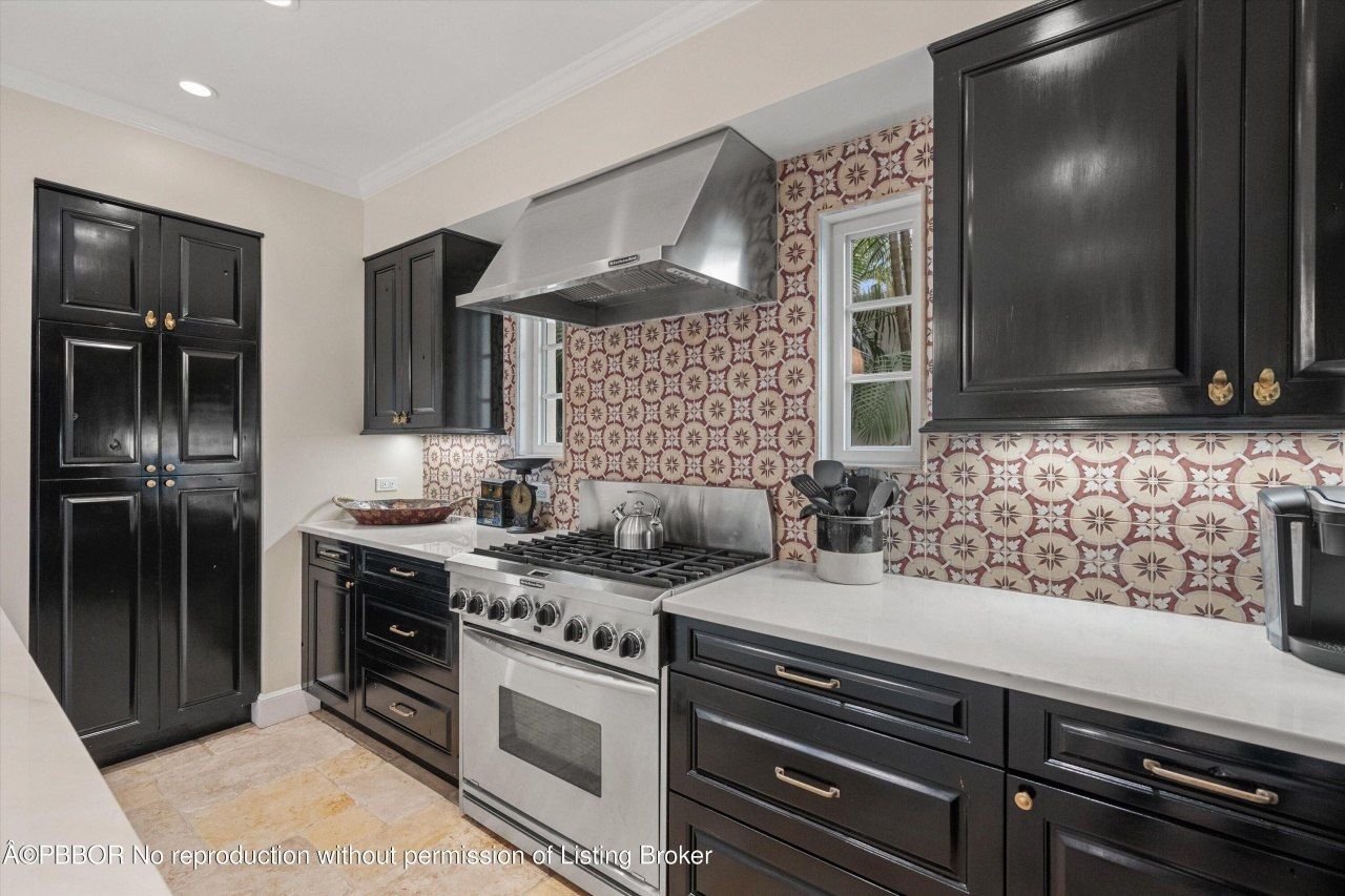 2411 Aravale Road, West Palm Beach, FL 33401 Photo