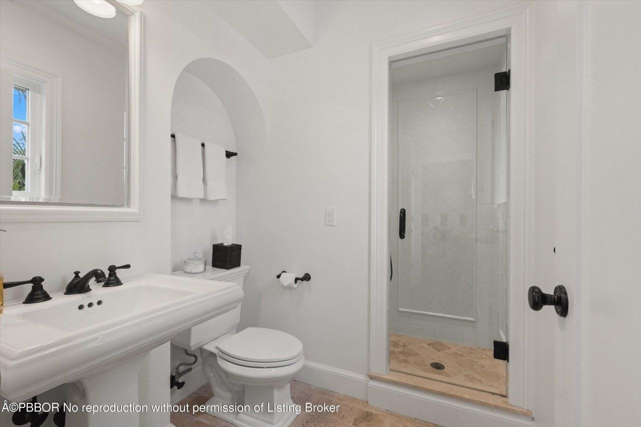 2411 Aravale Road, West Palm Beach, FL 33401 Photo