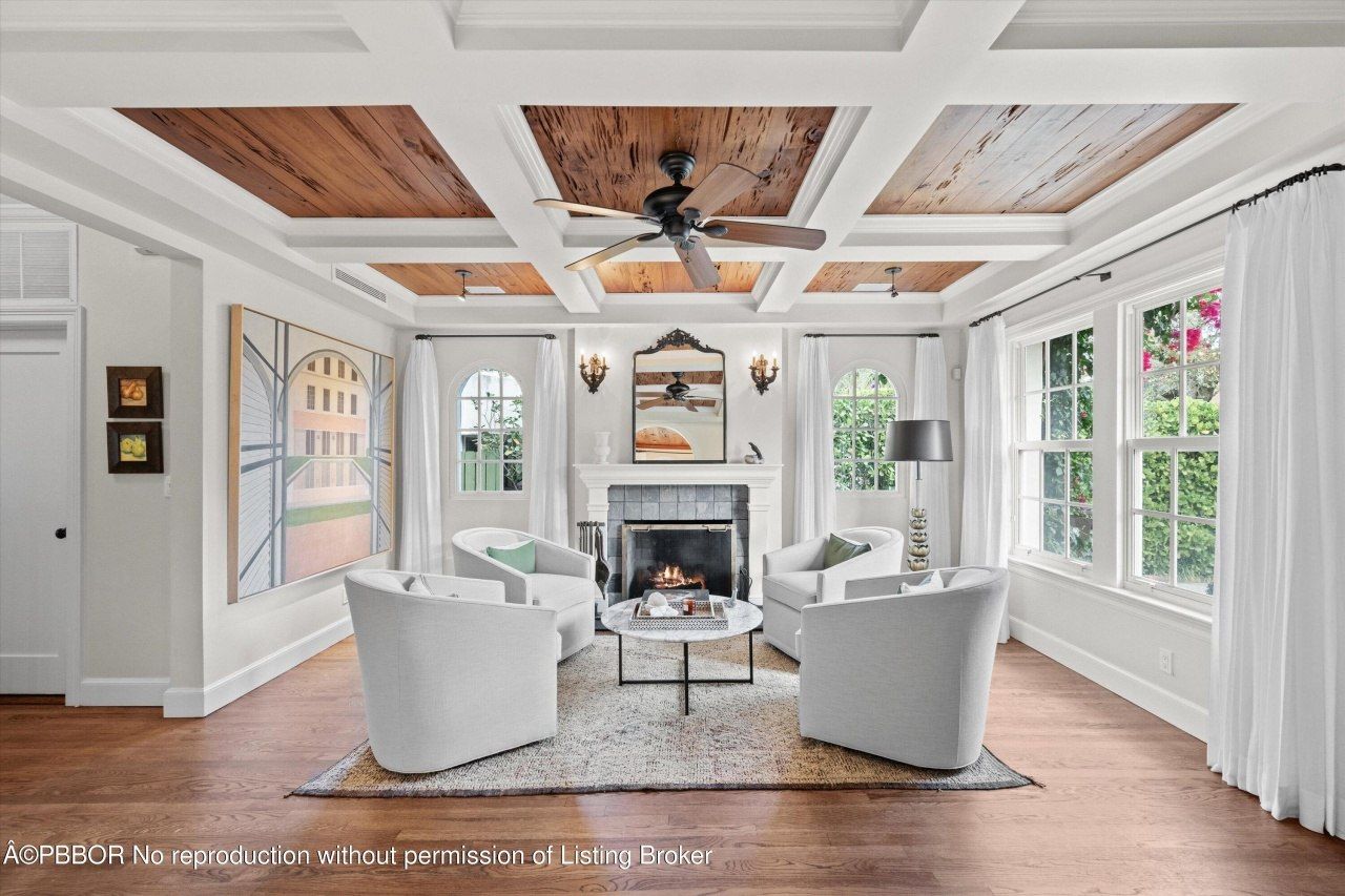 2411 Aravale Road, West Palm Beach, FL 33401 Photo