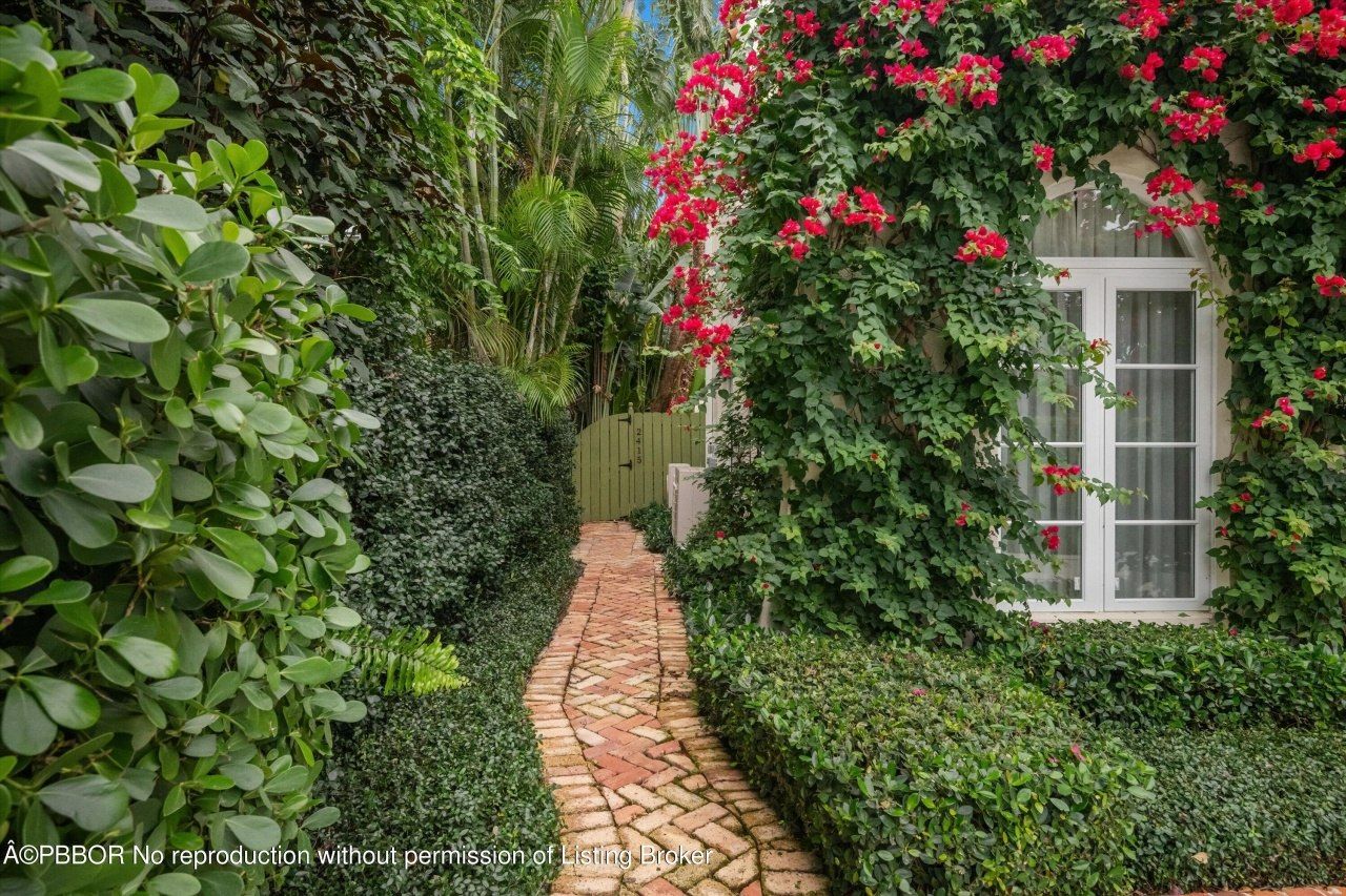 2411 Aravale Road, West Palm Beach, FL 33401 Photo