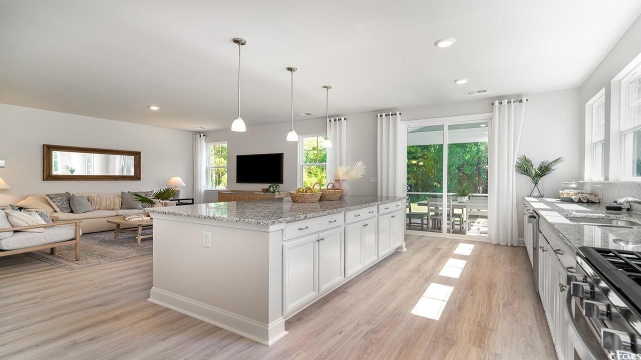 419 Clear Lake Dr. Photo 6