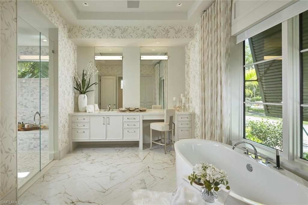 2021 Gordon Dr E, Naples, FL 34102 Photo