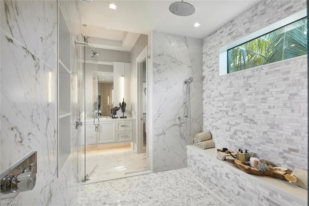 2021 Gordon Dr E, Naples, FL 34102 Photo