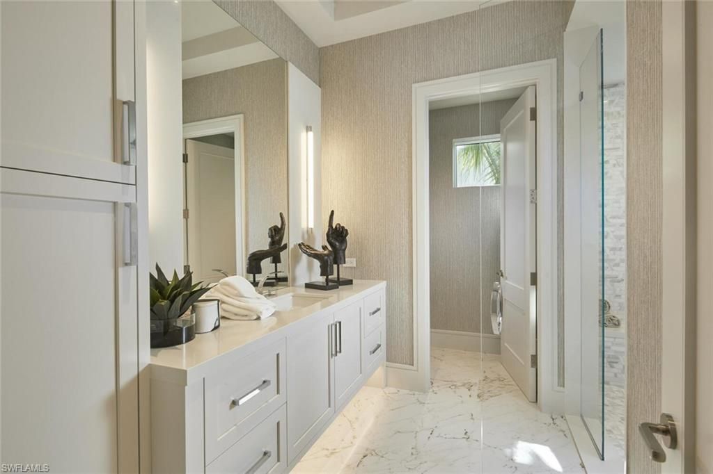 2021 Gordon Dr E, Naples, FL 34102 Photo