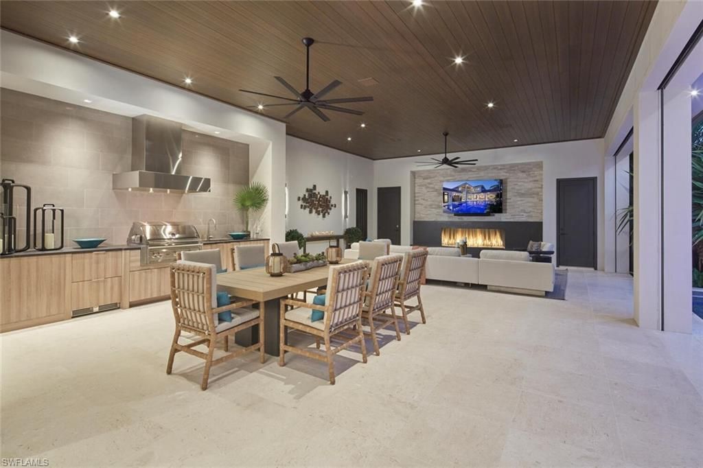 2021 Gordon Dr E, Naples, FL 34102 Photo