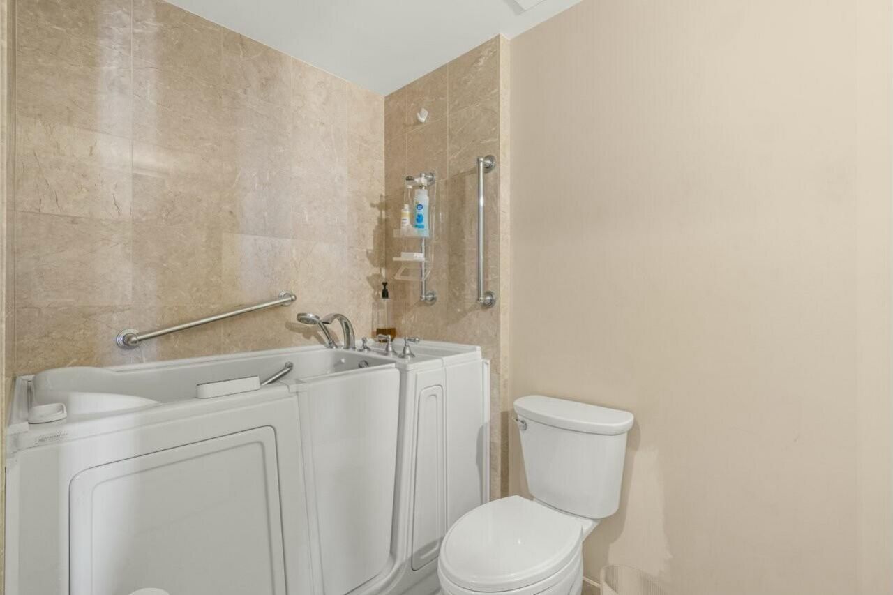 200 E Palmetto Park Road, Unit 808, Boca Raton, FL 33432 Photo
