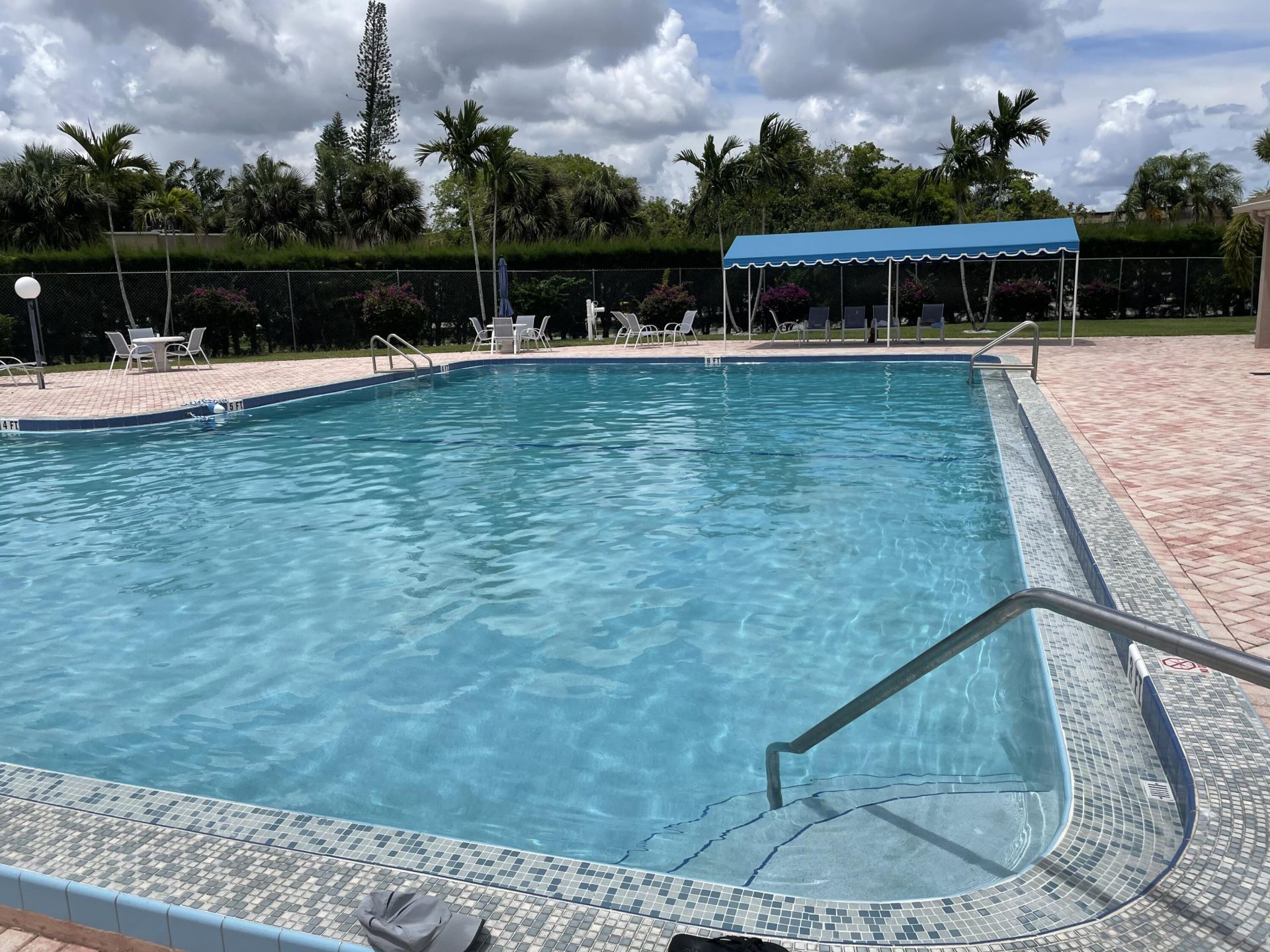 225 Bonnie Boulevard, Unit 211, Palm Springs, FL 33461 Photo