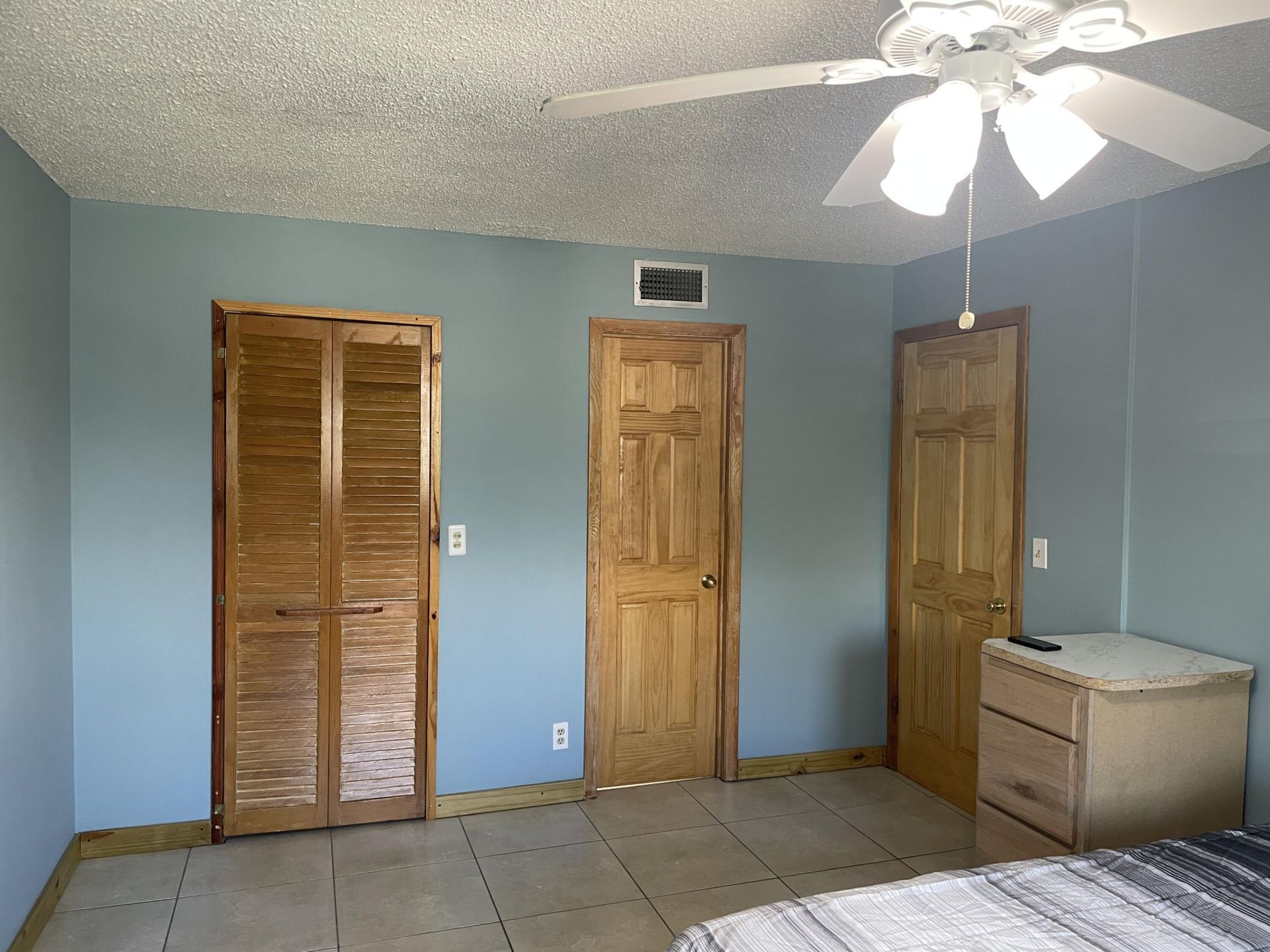 225 Bonnie Boulevard, Unit 211, Palm Springs, FL 33461 Photo