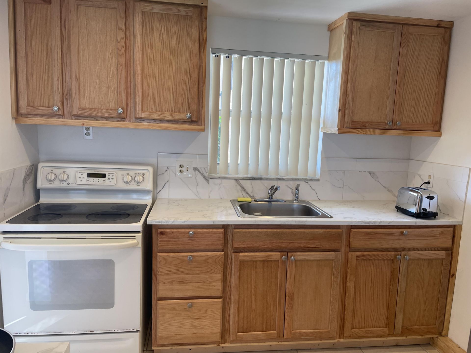 225 Bonnie Boulevard, Unit 211, Palm Springs, FL 33461 Photo