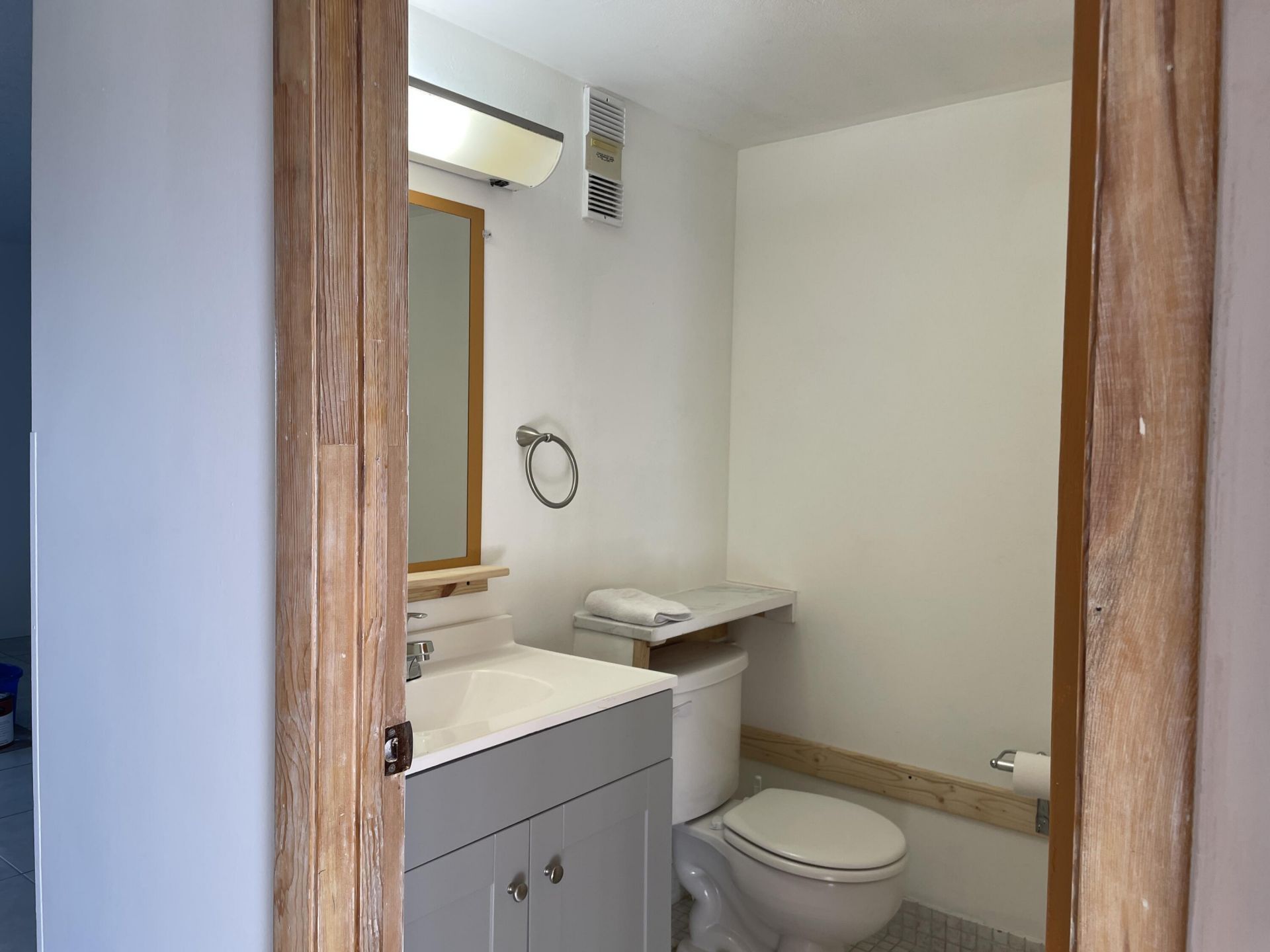 225 Bonnie Boulevard, Unit 211, Palm Springs, FL 33461 Photo