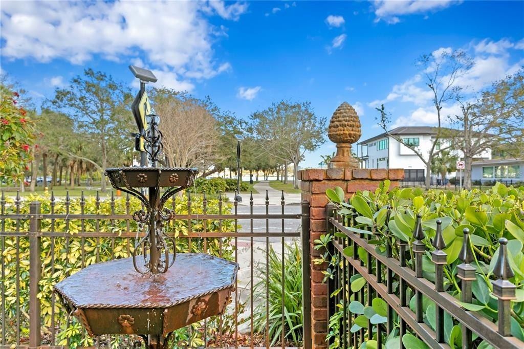 101 30th Avenue N, Saint Petersburg, FL 33704 Photo