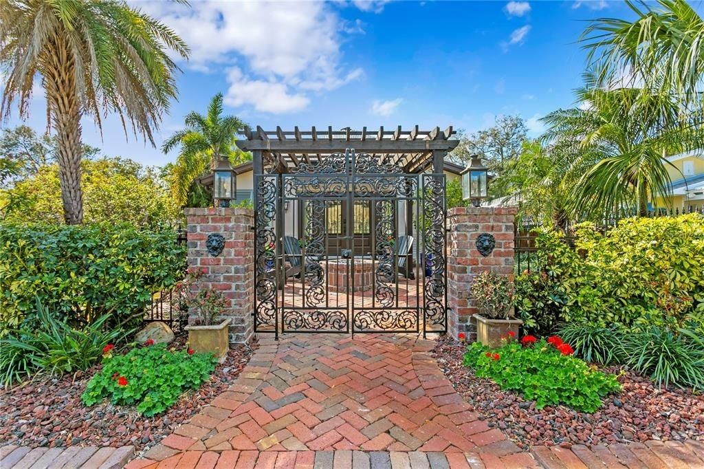 101 30th Avenue N, Saint Petersburg, FL 33704 Photo