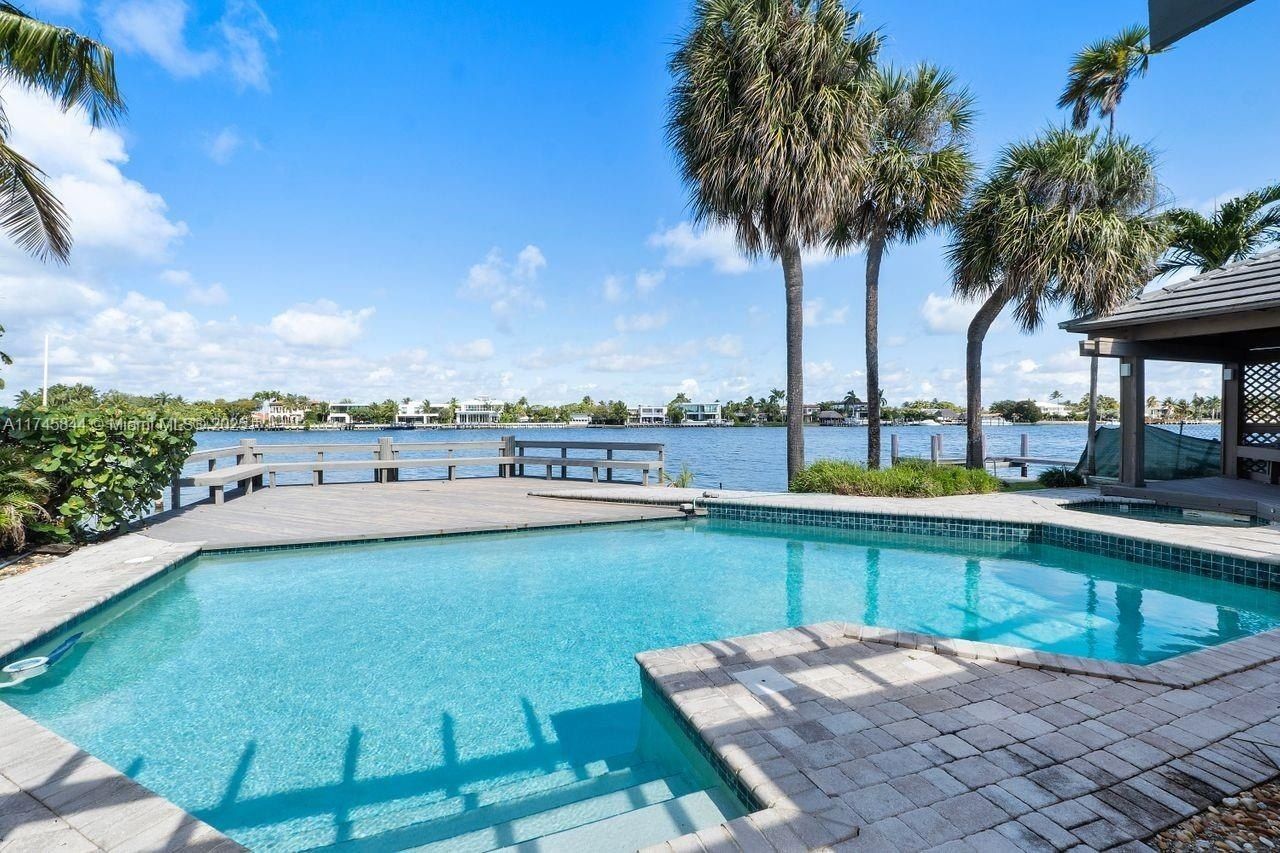 765 N Shore Dr, Miami Beach, FL 33141 Photo