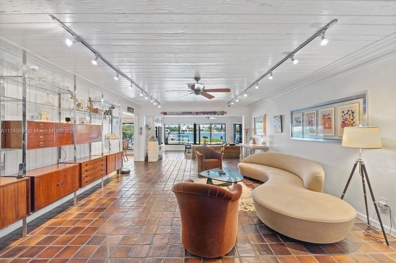 765 N Shore Dr, Miami Beach, FL 33141 Photo