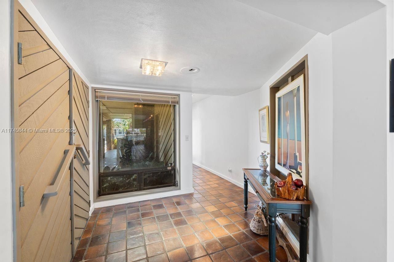 765 N Shore Dr, Miami Beach, FL 33141 Photo