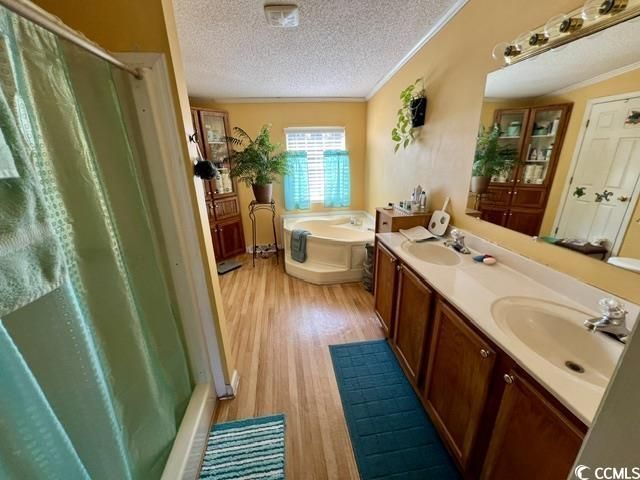 240 Amber Ln. Photo 15