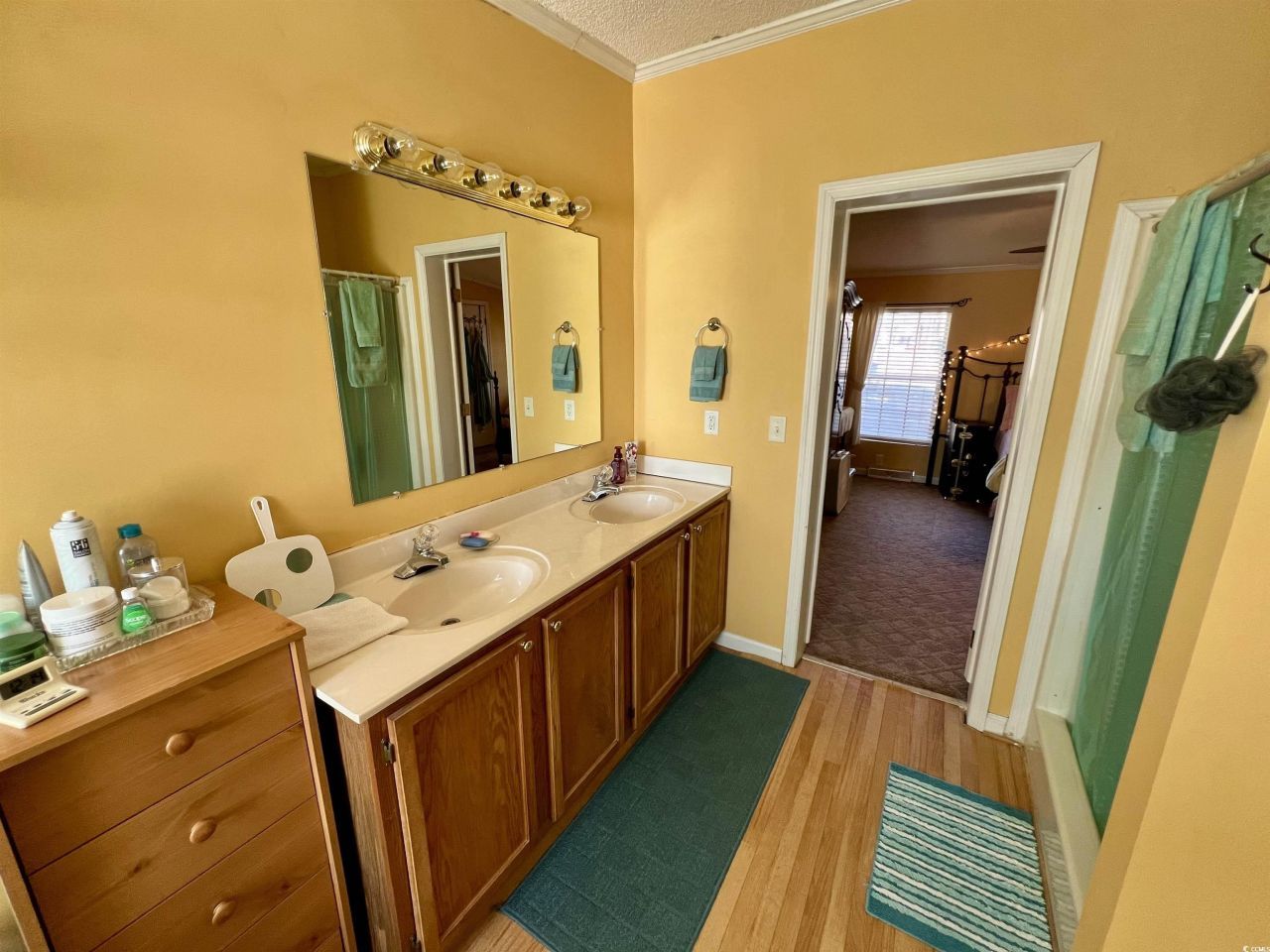 240 Amber Ln. Photo 16