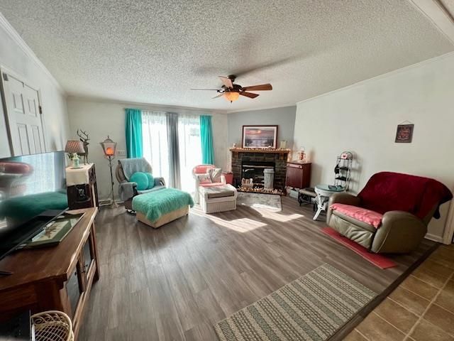 240 Amber Ln. Photo 8