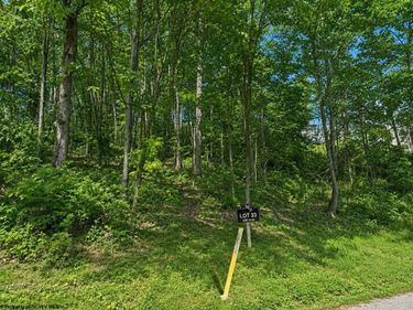 108 Iris Lane, Morgantown, WV 26501