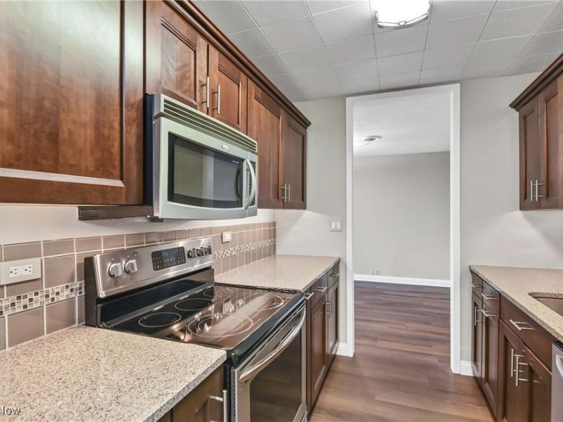 12700 Lake Avenue, Unit 801, Lakewood, OH 44107 Photo 3