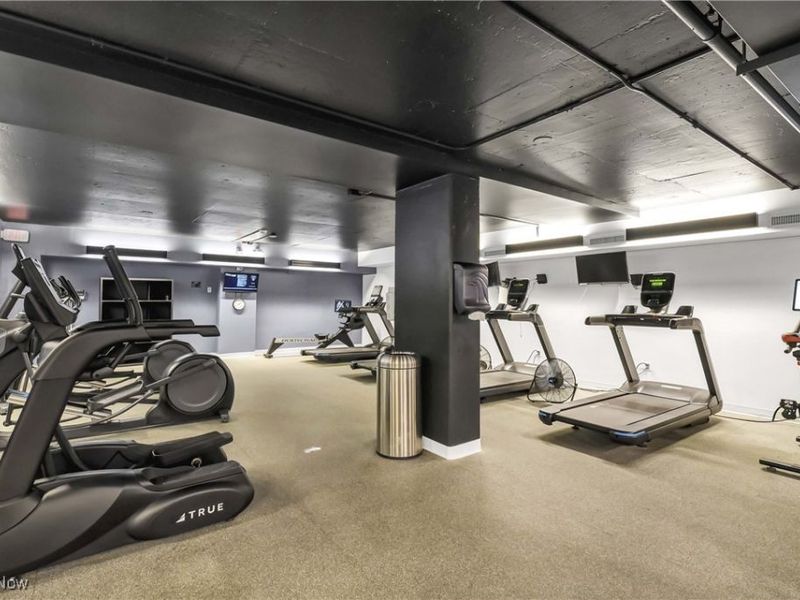 12700 Lake Avenue, Unit 801, Lakewood, OH 44107 Photo 32