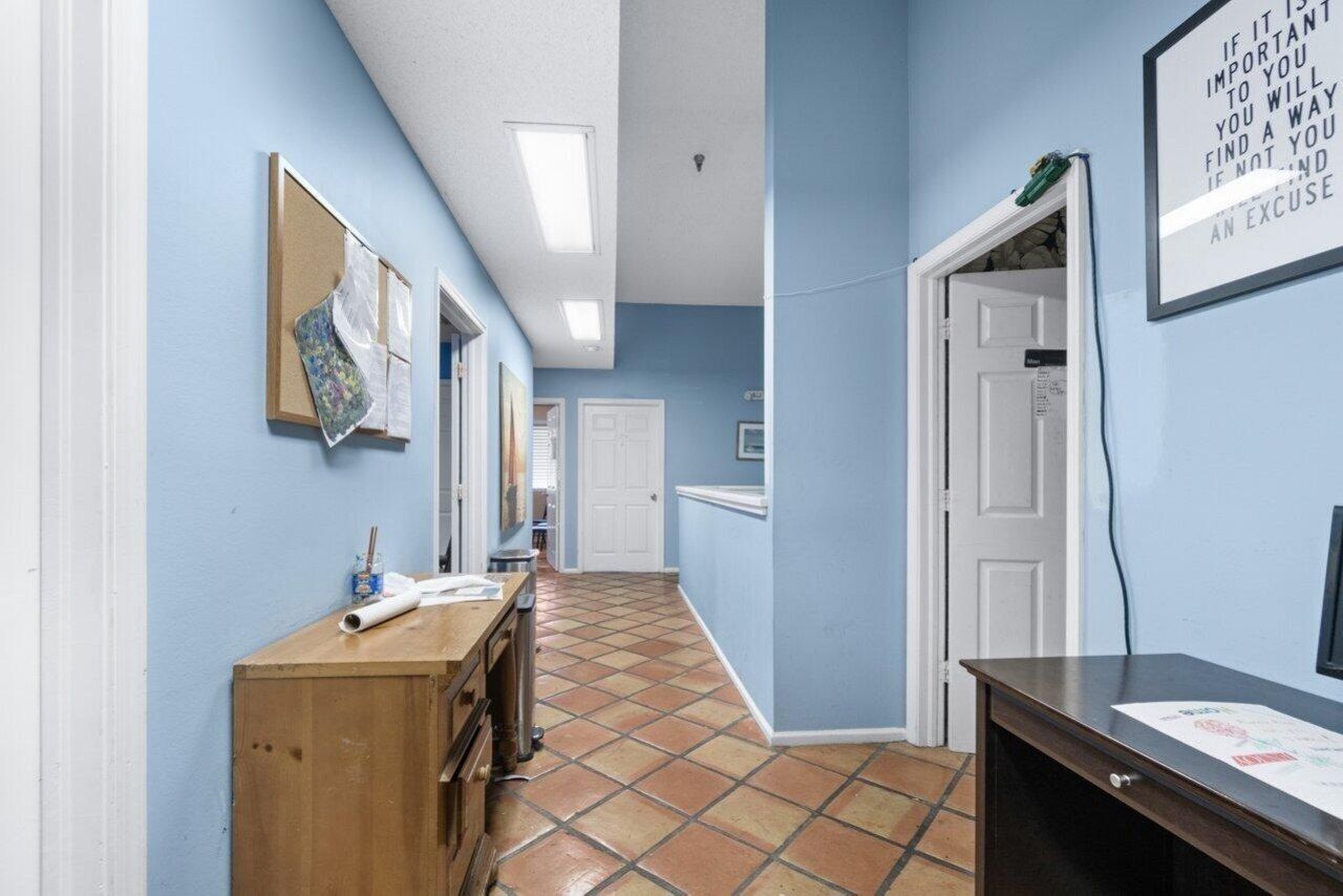 400 Executive Center Drive, Unit 209, West Palm Beach, FL 33401 Photo