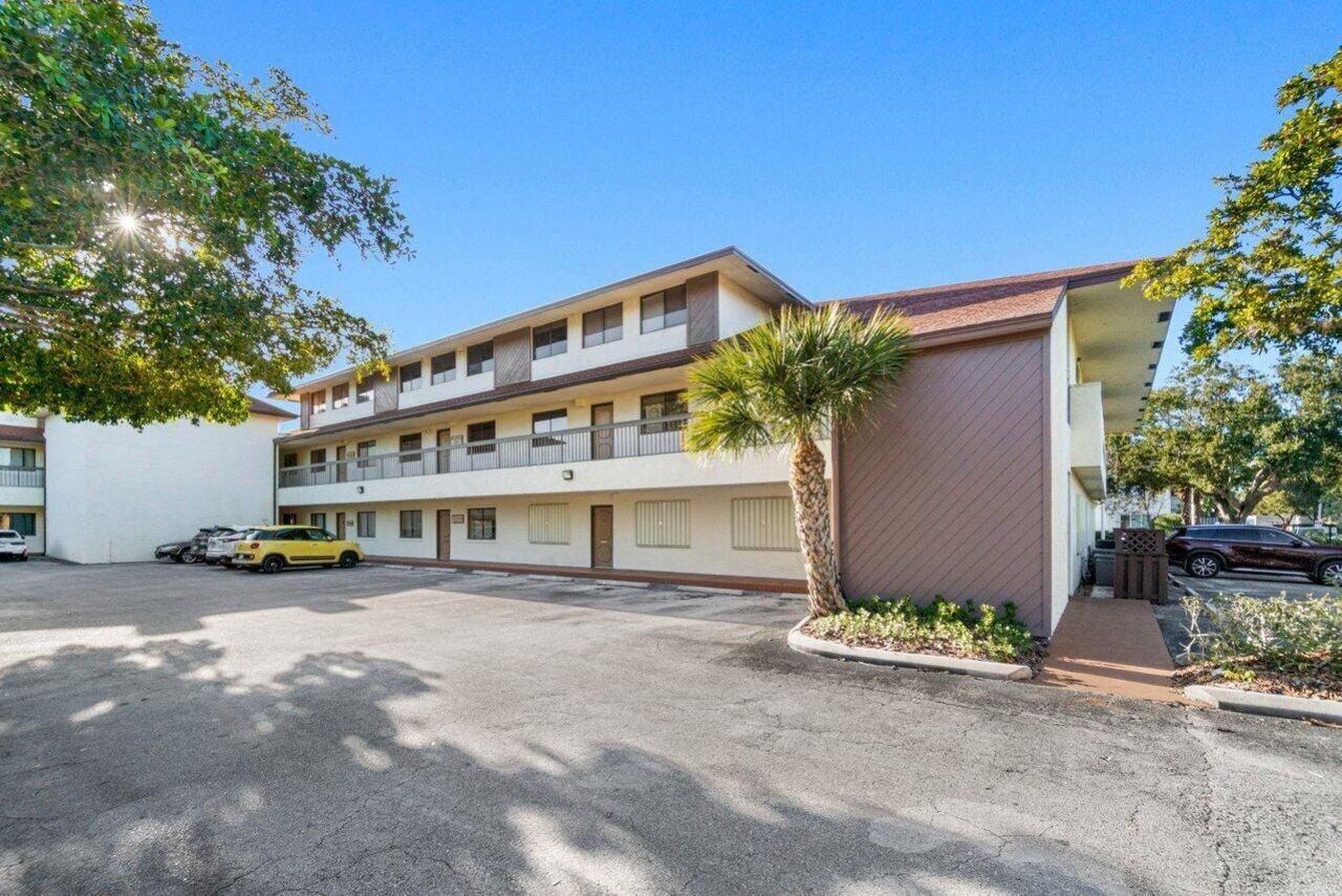 400 Executive Center Drive, Unit 209, West Palm Beach, FL 33401 Photo